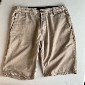 Volcum Men's Tan Shorts size 30” flat front